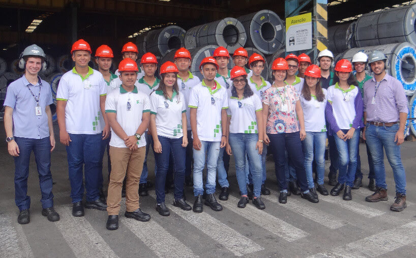 Futuros Técnicos Metalúrgicos visitam a ACI