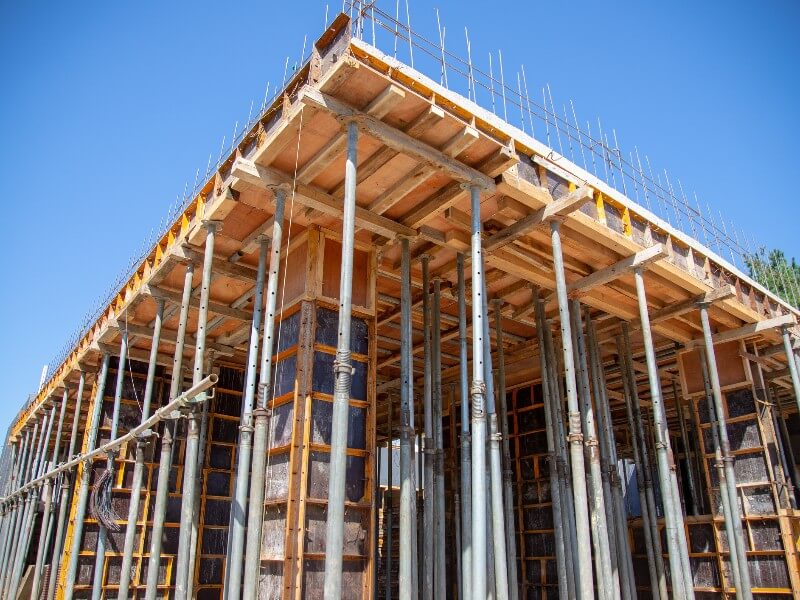 Guia completo para o escoramento de lajes