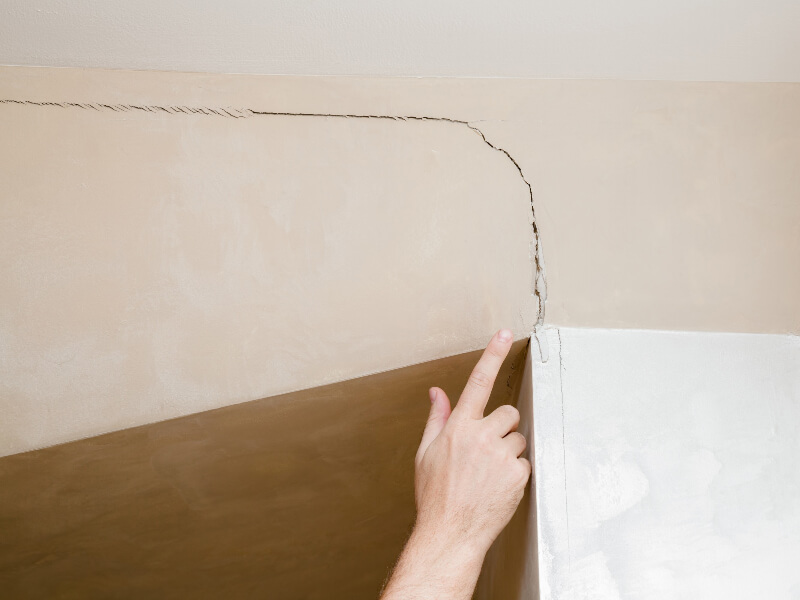 Fissuras em paredes: o que são, causas e como resolver