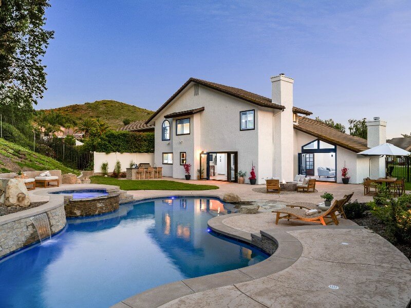 Guia completo para construir uma piscina de alvenaria