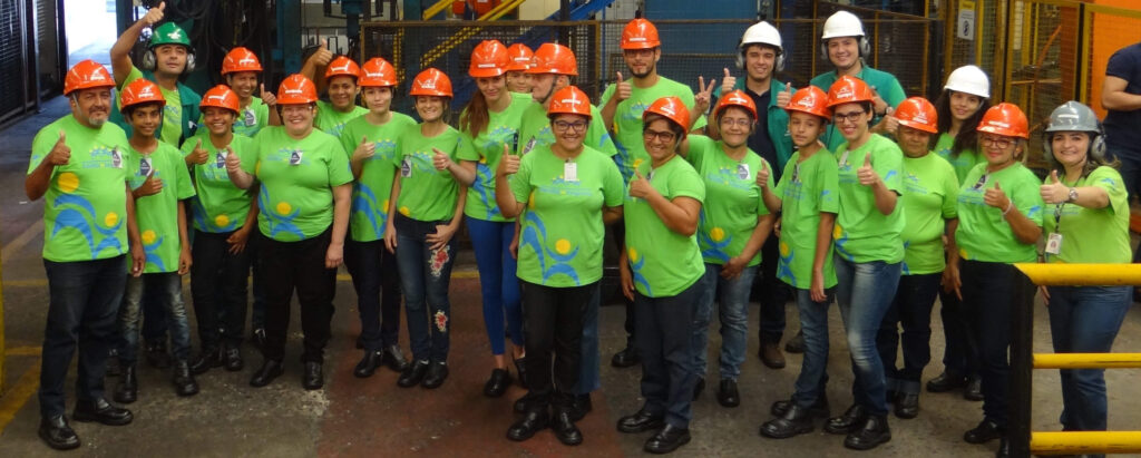 Familiares de colaboradores visitam a empresa
