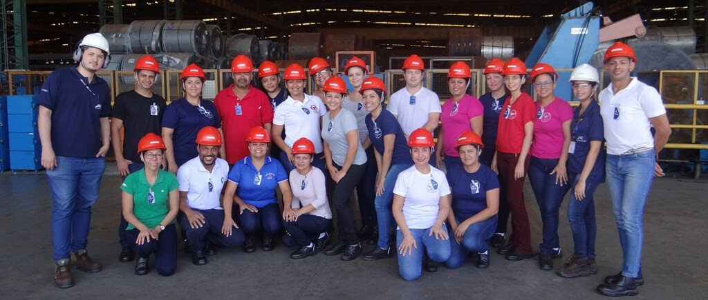 Estudantes da UECE visitam a Aço Cearense Industrial