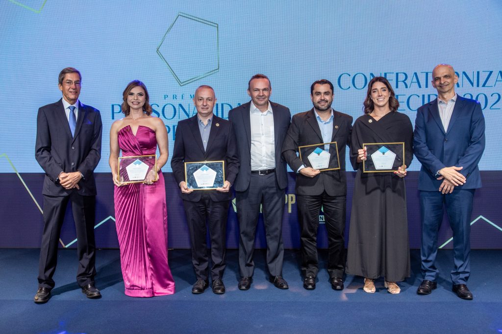 Aço Cearense celebra reconhecimento a colaboradores em homenagem da AECIPP no Complexo do Pecém