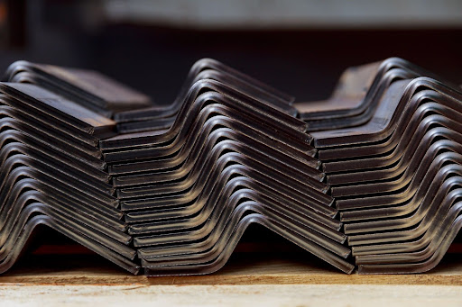 Telhas metálicas: vantagens e melhor escolha para sua obra em 2026